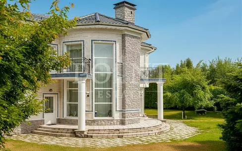 2-этажный коттедж 497 м² с отделкой