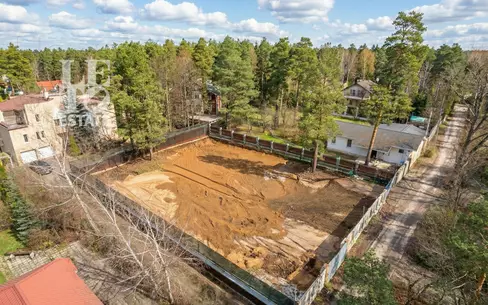 Участок 12 сот. в охраняемом поселке