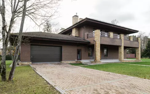 2-этажный коттедж 693 м² без отделки