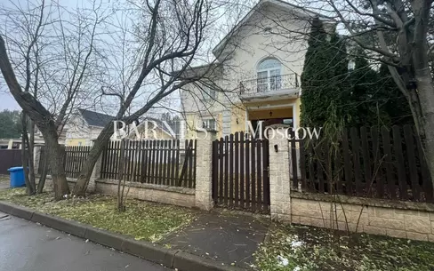 2-этажный коттедж 1 018 м² без отделки