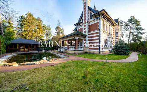 2-этажный коттедж 365 м² с отделкой