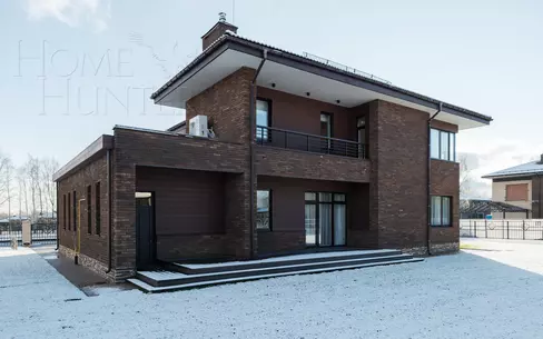 2-этажный коттедж 352 м² с отделкой