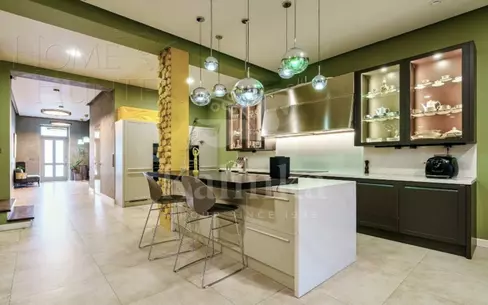 3-этажный таунхаус 290 м² с отделкой