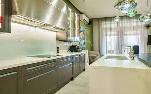 3-этажный таунхаус 290 м² с отделкой