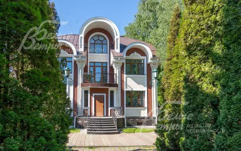 2-этажный коттедж 468.5 м² с отделкой