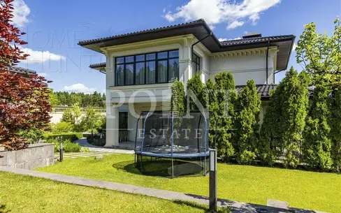 2-этажный коттедж 700 м² с отделкой