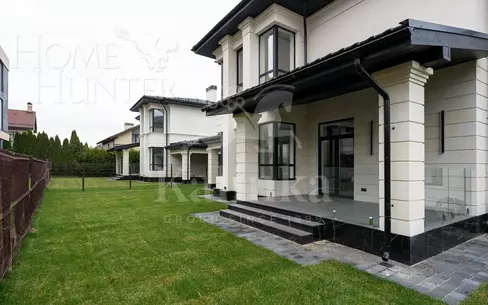 2-этажный коттедж 275 м² с отделкой