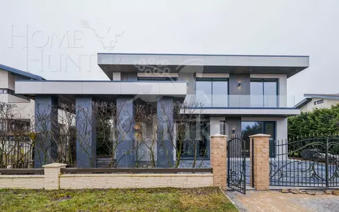 2-этажный коттедж 470 м² без отделки