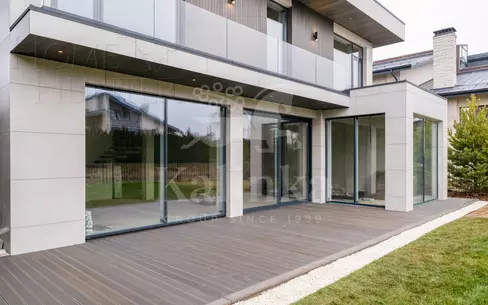 2-этажный коттедж 470 м² без отделки