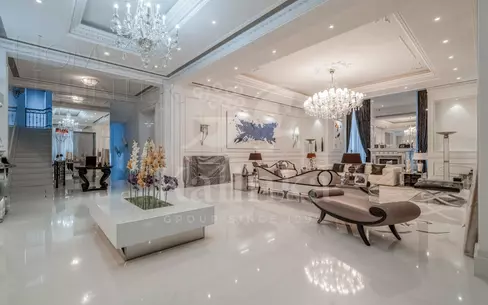 3-этажный коттедж 1 831 м² с отделкой