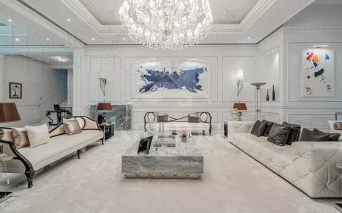 3-этажный коттедж 1 831 м² с отделкой