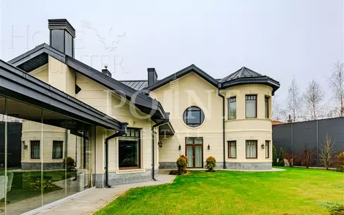 2-этажный коттедж 700 м² с отделкой