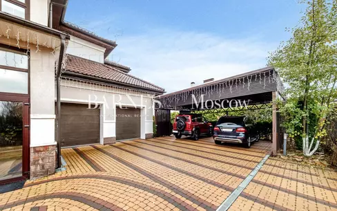 2-этажный коттедж 570 м² с отделкой