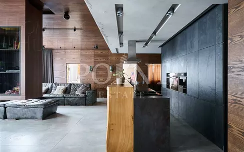 6-КОМН. КВАРТИРА С ОТДЕЛКОЙ 179 М² НА 3 ЭТАЖЕ