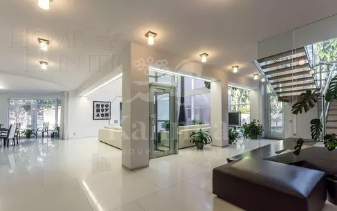 2-этажный коттедж 1 328 м² с отделкой