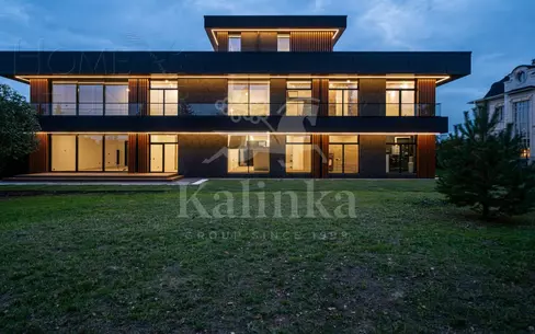 2-этажный коттедж 1 200 м² без отделки