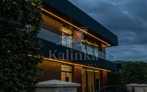 2-этажный коттедж 1 200 м² без отделки