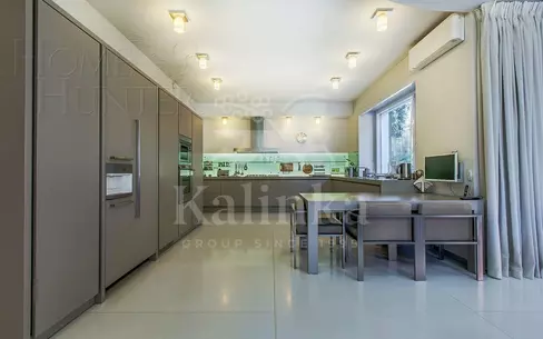 2-этажный коттедж 1 328 м² с отделкой