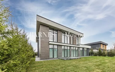 2-этажный коттедж 437 м² с отделкой