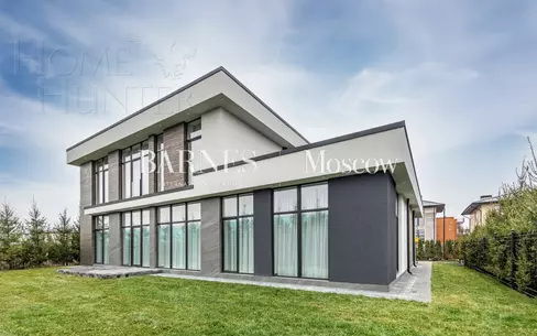 2-этажный коттедж 437 м² с отделкой