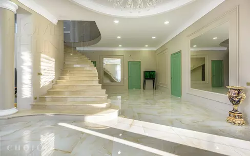 2-этажный коттедж 476.7 м² с отделкой