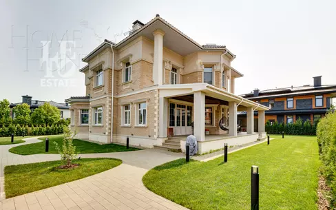 2-этажный коттедж 688 м² с отделкой