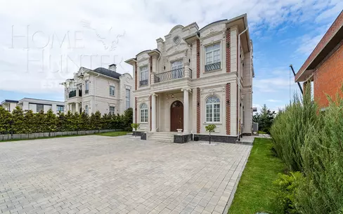 2-этажный коттедж 260 м² с отделкой