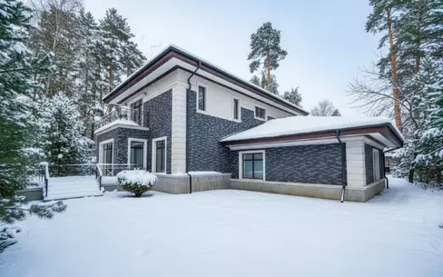 2-этажный коттедж 420 м² с отделкой