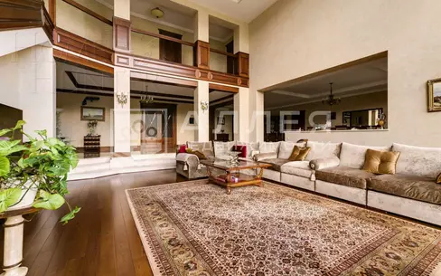 2-этажный коттедж 1 400 м² с отделкой