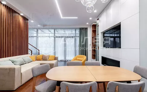 3-этажный таунхаус 238 м² с отделкой