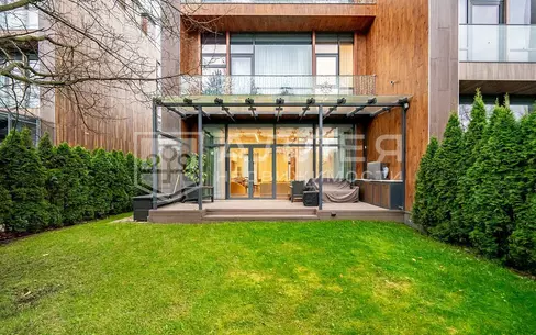 3-этажный таунхаус 238 м² с отделкой