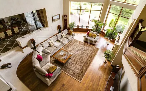 2-этажный коттедж 1 400 м² с отделкой