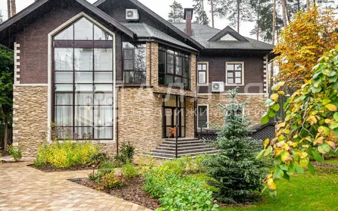 2-этажный коттедж 750 м² с отделкой