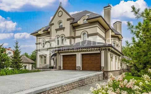 2-этажный коттедж 935 м² с отделкой