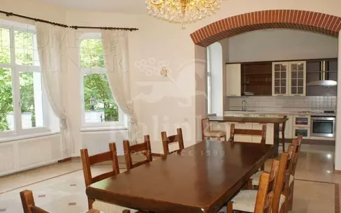 2-этажный коттедж 975 м² с отделкой