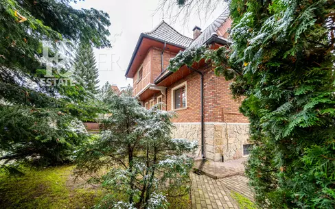 2-этажный коттедж 490 м² с отделкой