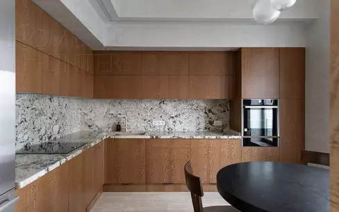 4-КОМН. КВАРТИРА С ОТДЕЛКОЙ 130 М² НА 18 ЭТАЖЕ