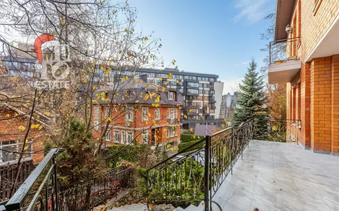 3-этажный коттедж 472 м² с отделкой