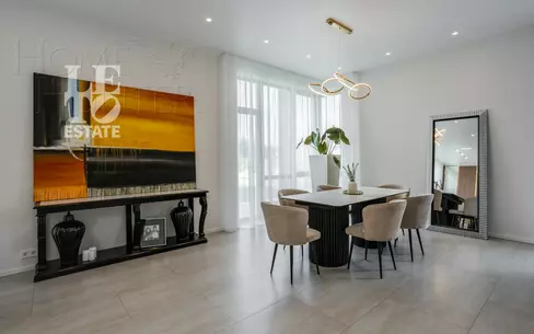 2-этажный коттедж 243 м² с отделкой