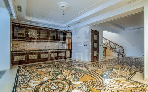 2-этажный коттедж 350 м² с отделкой