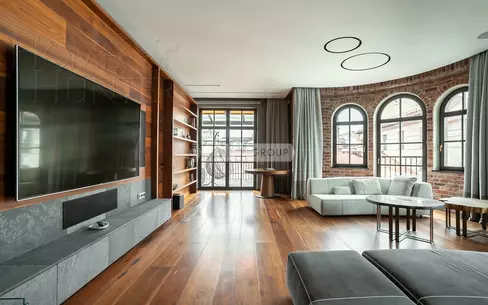 4-КОМН. КВАРТИРА С ОТДЕЛКОЙ 174 М² НА 4 ЭТАЖЕ