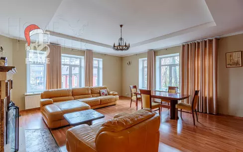 3-этажный коттедж 472 м² с отделкой