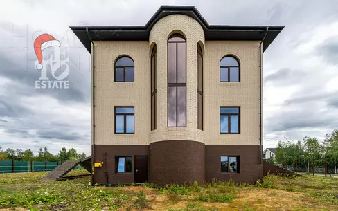 2-этажный коттедж 460 м² без отделки