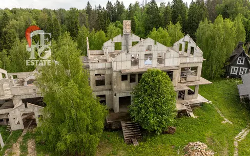 3-этажный коттедж 2 270 м² без отделки