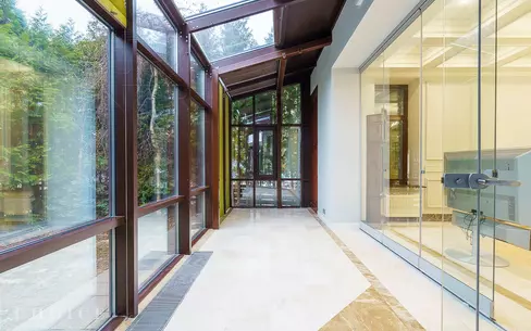 2-этажный таунхаус 322 м² с отделкой