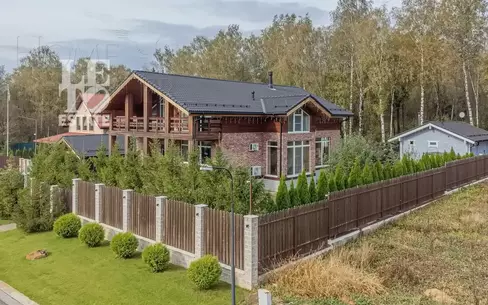 2-этажный коттедж 650 м² с отделкой