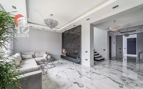 2-этажный коттедж 320 м² с отделкой