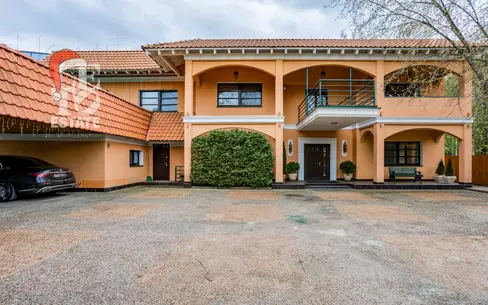 2-этажный коттедж 760 м² с отделкой