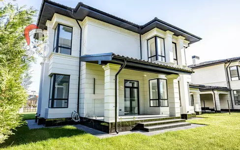 2-этажный коттедж 240 м² с отделкой