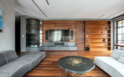 4-КОМН. КВАРТИРА С ОТДЕЛКОЙ 174 М² НА 4 ЭТАЖЕ